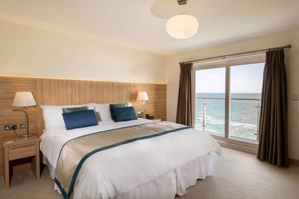 fistral-beach-bedroom-view